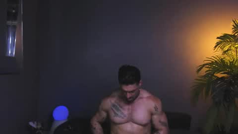 dennis_cox_ online show from November 30, 2025, 12:09 pm