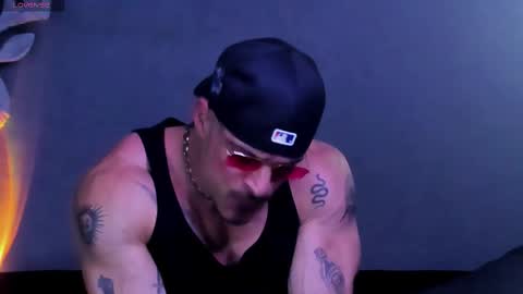 dennis_cox_ online show from February 4, 2026, 6:19 am