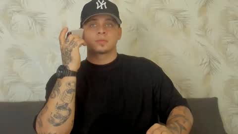 Snapshot of dennis_munera chatting on December 24, 2024, 10:44 am dennis munera online show from December 24, 2024, 10:44 am