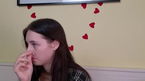 Olivia online show from September 26, 2025, 11:25 am