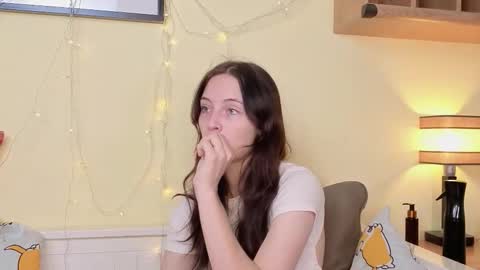 Olivia online show from October 9, 2025, 8:12 am