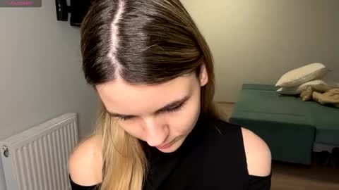 Denni online show from March 18, 2026, 5:38 pm