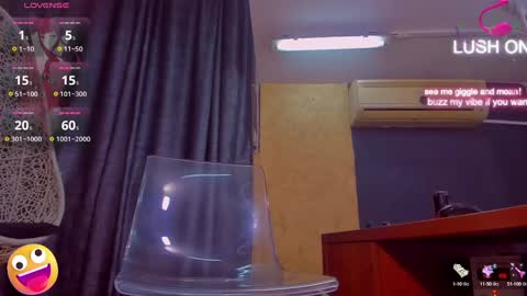 denychantall online show from December 2, 2024, 2:19 pm