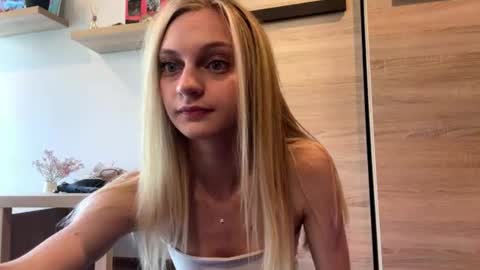 Luna online show from August 9, 2026, 10:20 am