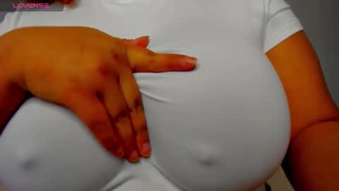 Snapshot of dephne_ chatting on December 21, 2025, 5:25 am Dephne online show from December 21, 2025, 5:25 am