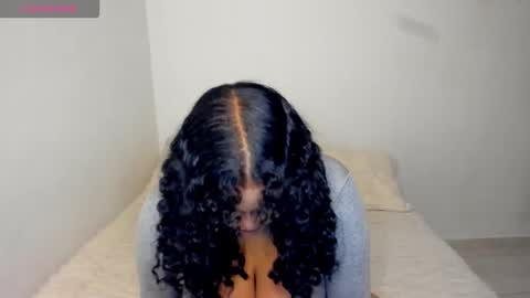 Snapshot of dephne_ chatting on January 7, 2026, 10:12 pm Dephne online show from January 7, 2026, 10:12 pm