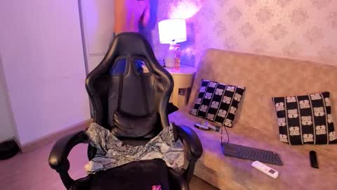 dereck_manson online show from September 10, 2025, 7:36 pm
