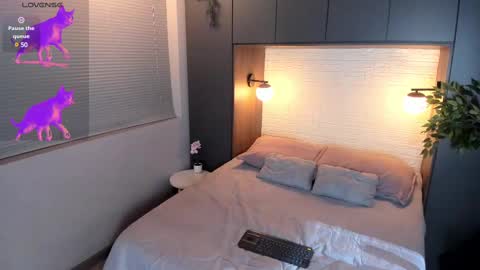 Dereck Myers online show from December 9, 2024, 2:56 am