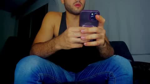 dereckhardd online show from May 2, 2026, 3:44 am
