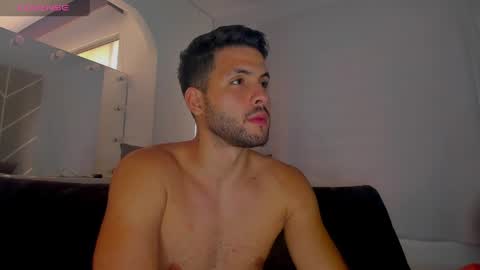 dereckhardd online show from May 3, 2026, 8:26 pm