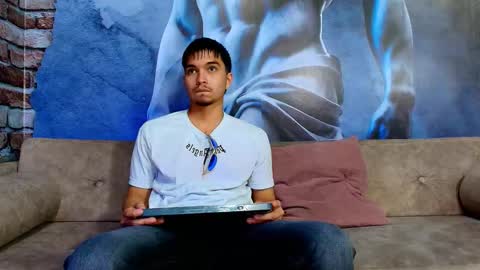 Derek online show from January 16, 2026, 7:18 pm