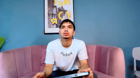 Derek online show from January 17, 2026, 7:17 pm