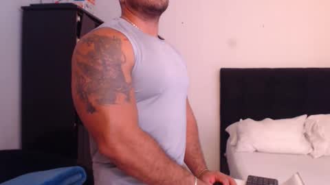 Derek online show from November 5, 2025, 1:33 pm