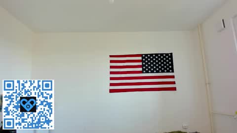 Snapshot of derek_shameless chatting on September 28, 2025, 11:48 am Derek online show from September 28, 2025, 11:48 am