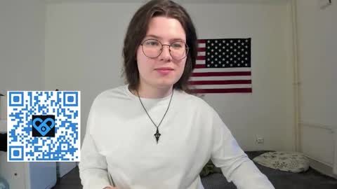 Snapshot of derek_shameless chatting on October 18, 2025, 2:40 pm Derek online show from October 18, 2025, 2:40 pm