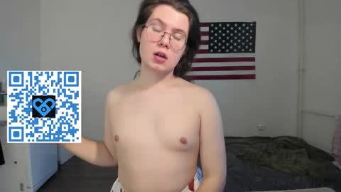 Derek online show from November 3, 2025, 1:34 pm