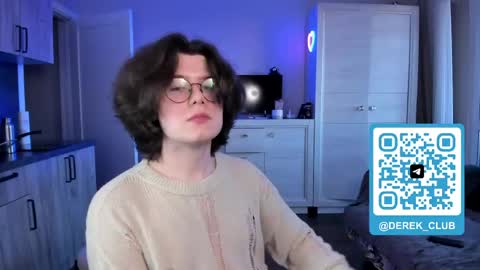 Derek online show from May 3, 2026, 1:44 am