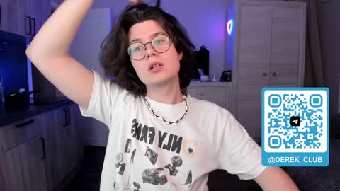Derek online show from May 6, 2026, 8:36 pm