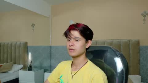 derek_sinn online show from June 5, 2026, 10:04 pm