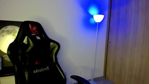 Snapshot of derekmuller11 chatting on March 8, 2026, 1:47 am derekmuller11 online show from March 8, 2026, 1:47 am