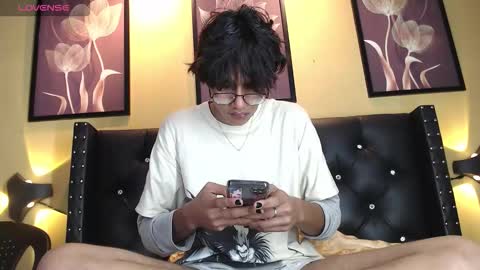 DEREN online show from February 1, 2026, 4:44 am