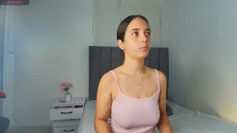 Snapshot of derly_cuervo703031 chatting on November 6, 2025, 4:41 pm derly_cuervo703031 online show from November 6, 2025, 4:41 pm