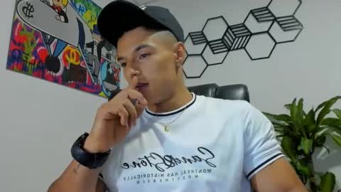 derry_adams1237 online show from January 4, 2025, 12:16 am