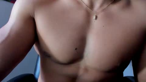 derry_adams1237 online show from March 1, 2025, 10:42 pm