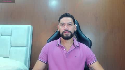 Snapshot of derrybigger_cm chatting on October 8, 2025, 2:36 pm DerryBigger CM online show from October 8, 2025, 2:36 pm