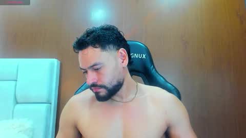 Snapshot of derrybigger_cm chatting on December 3, 2025, 5:55 pm DerryBigger CM online show from December 3, 2025, 5:55 pm