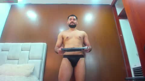 Snapshot of derrybigger_cm chatting on February 27, 2026, 8:20 pm DerryBigger CM online show from February 27, 2026, 8:20 pm