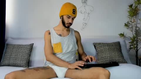 JhimyMaster online show from May 25, 2026, 3:51 pm