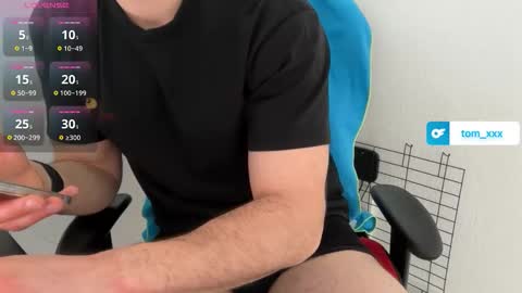 Snapshot of dertom_xxx chatting on March 23, 2026, 4:00 pm Tom online show from March 23, 2026, 4:00 pm