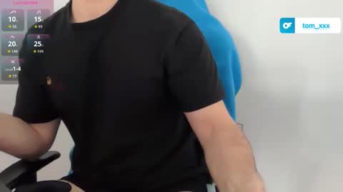 Snapshot of dertom_xxx chatting on April 2, 2026, 7:17 am Tom online show from April 2, 2026, 7:17 am