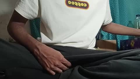 desi_boy799417 online show from February 11, 2025, 11:21 am