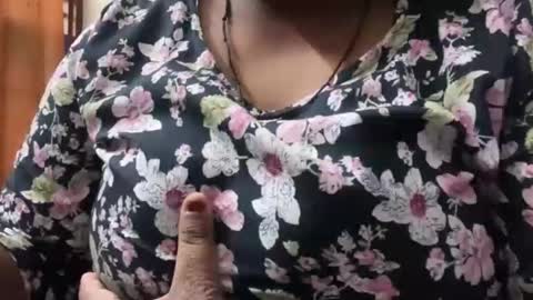 simran online show from May 4, 2026, 3:57 am