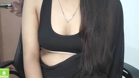 Snapshot of desicoupleshow chatting on February 6, 2025, 12:59 pm Eva and Adam online show from February 6, 2025, 12:59 pm