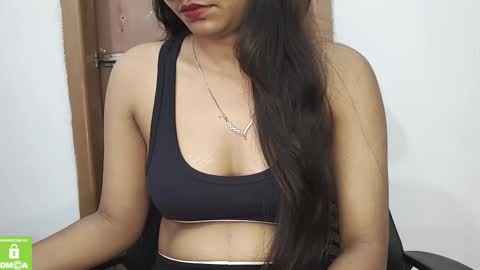 Snapshot of desicoupleshow chatting on February 17, 2025, 7:15 am Eva and Adam online show from February 17, 2025, 7:15 am