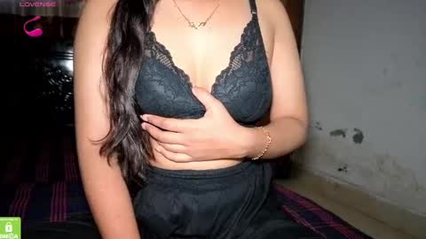 Snapshot of desicoupleshow chatting on October 6, 2025, 5:54 pm Eva and Adam online show from October 6, 2025, 5:54 pm