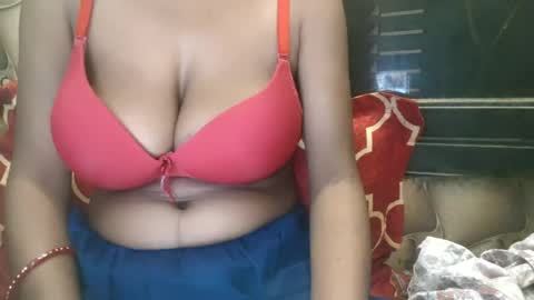 Snapshot of desiprincess35 chatting on August 3, 2026, 5:38 pm desiprincess35 online show from August 3, 2026, 5:38 pm