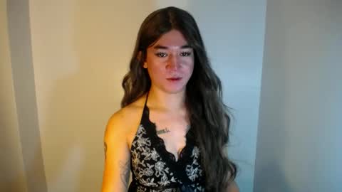 LORINE online show from December 12, 2024, 9:37 pm