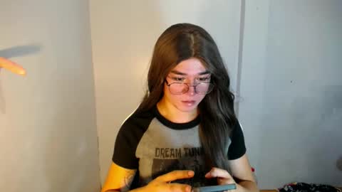 LORINE online show from January 11, 2025, 11:02 pm