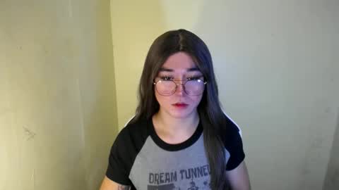 LORINE online show from February 19, 2025, 2:12 pm