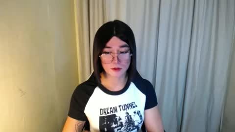 LORINE online show from February 26, 2025, 2:48 am