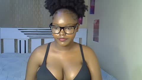 Snapshot of desiredahlia33 chatting on March 9, 2026, 10:52 am desiredahlia33 online show from March 9, 2026, 10:52 am