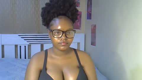 Snapshot of desiredahlia33 chatting on March 20, 2026, 3:00 am desiredahlia33 online show from March 20, 2026, 3:00 am