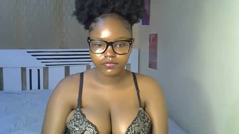Snapshot of desiredahlia33 chatting on March 24, 2026, 10:31 am desiredahlia33 online show from March 24, 2026, 10:31 am