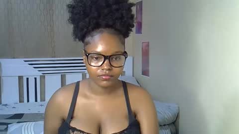 Snapshot of desiredahlia33 chatting on March 30, 2026, 9:10 am desiredahlia33 online show from March 30, 2026, 9:10 am