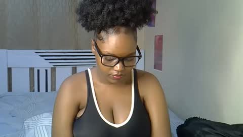 Snapshot of desiredahlia33 chatting on April 5, 2026, 10:12 am desiredahlia33 online show from April 5, 2026, 10:12 am