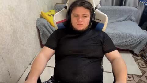 Snapshot of desiredude9 chatting on October 5, 2025, 6:06 pm desiredude9 online show from October 5, 2025, 6:06 pm